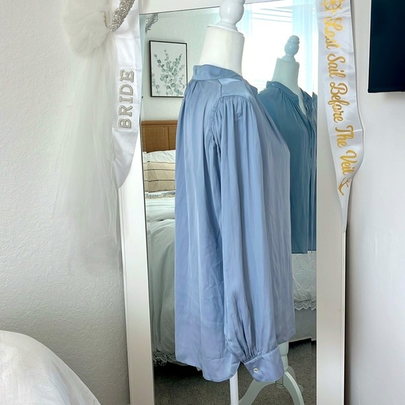 Margaret O’Leary Satin Long Sleeve Romantic Light Blue Blouse Medium - Picture 6 of 9